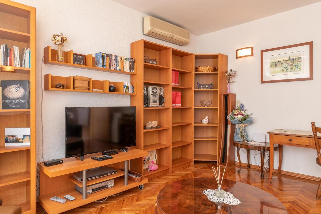 Apartment Bruno Trogir
